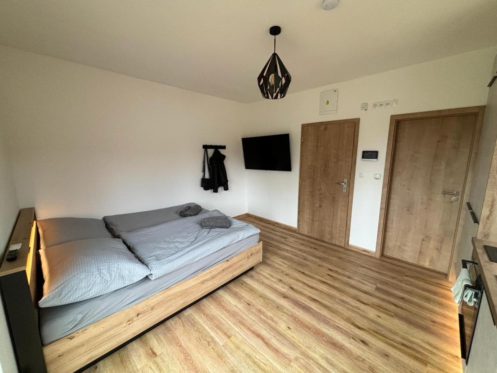 Apartmany U Plaze Lipna - Male Lipno Černá v Pošumaví Kültér fotó